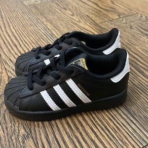 Black x White Adidas Superstar